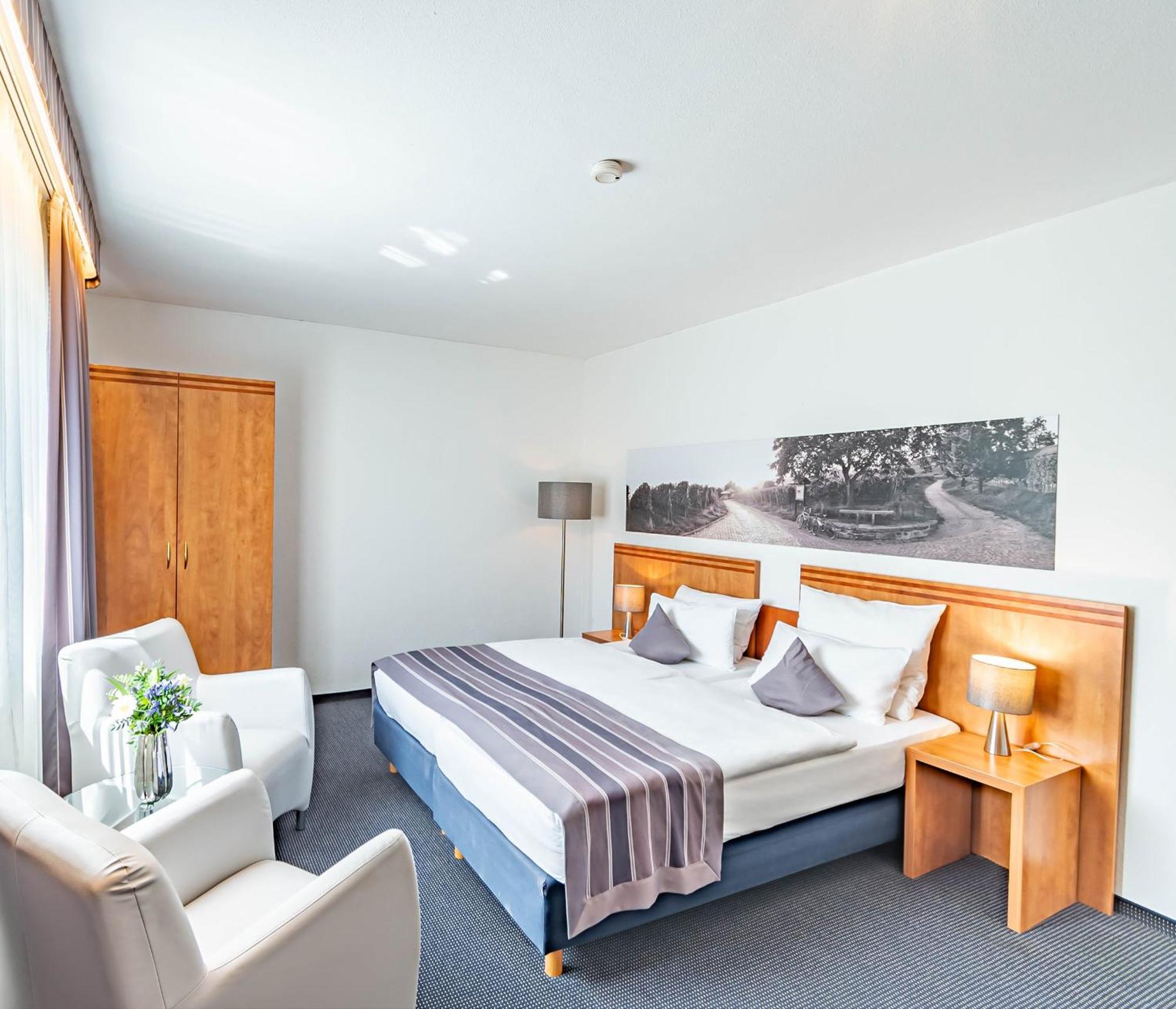 Parkhotel Sonnenberg Eltville am Rhein Екстериор снимка